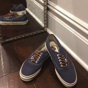 Men’s vans never worn